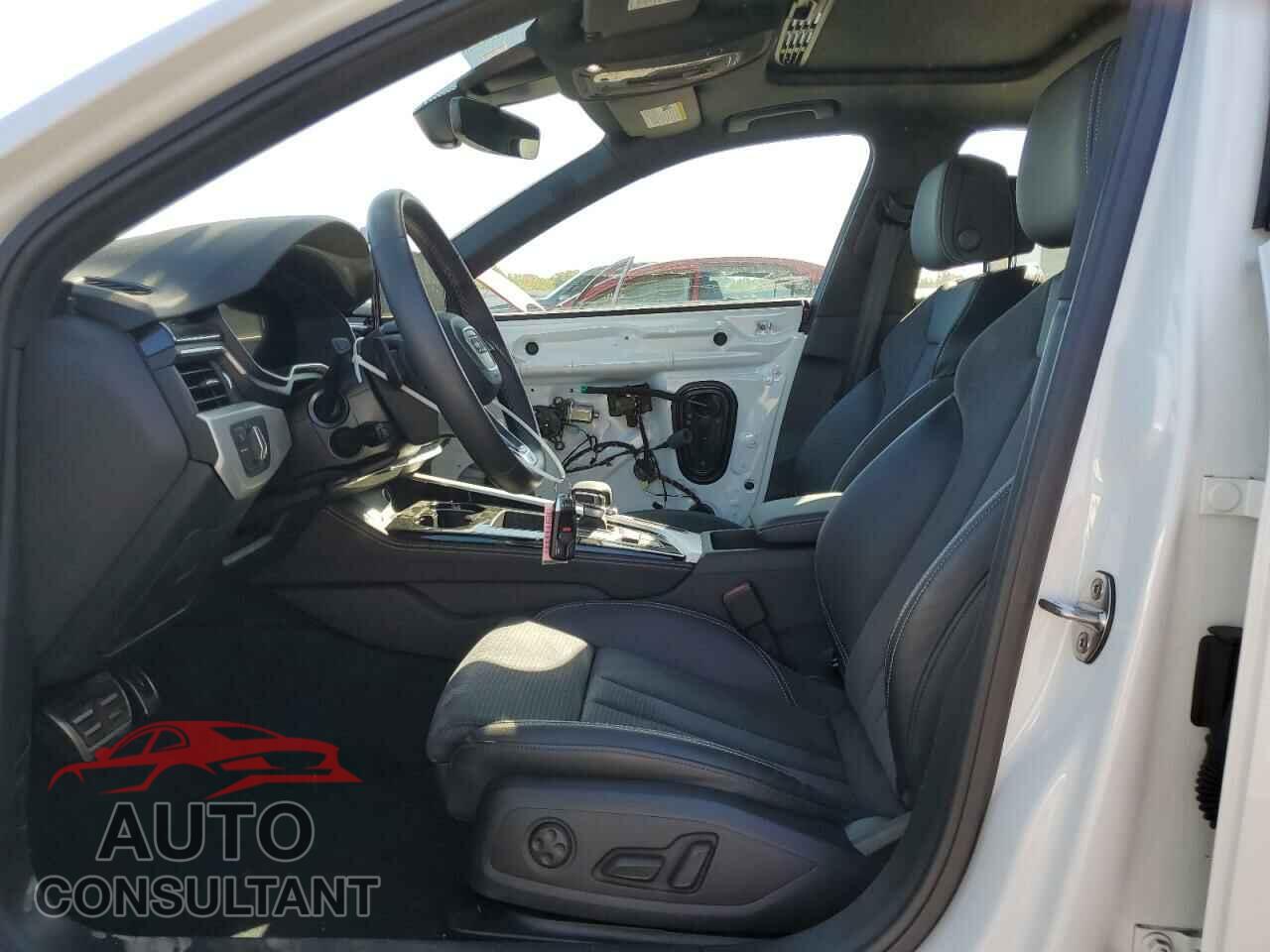 AUDI A4 2023 - WAUEAAF43PN005657