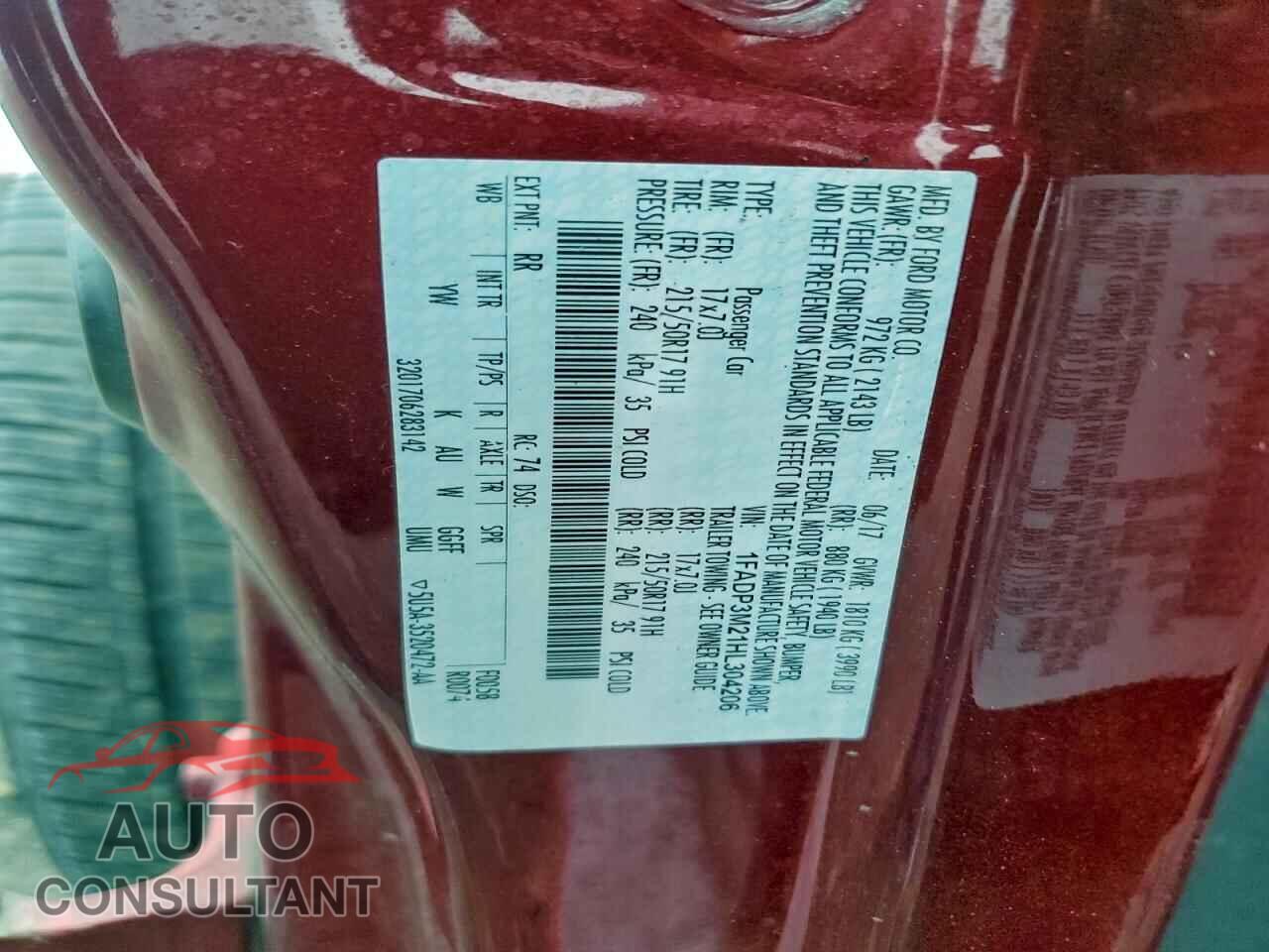 FORD FOCUS 2017 - 1FADP3M21HL304206