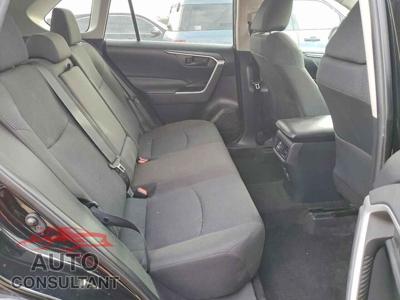 TOYOTA RAV4 2022 - 2T3F1RFVXNC280691