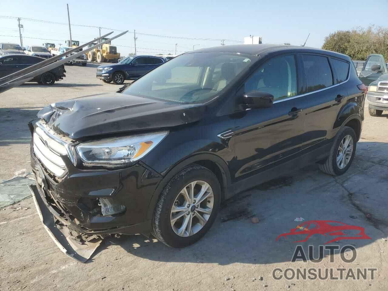 FORD ESCAPE 2019 - 1FMCU0GD8KUB01403