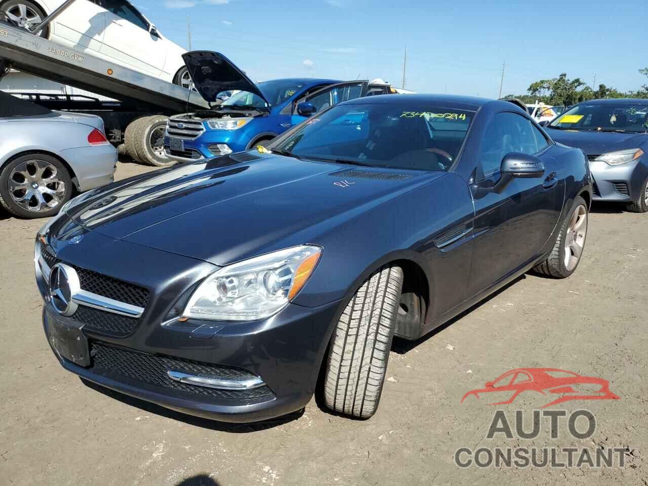MERCEDES-BENZ SLK-CLASS 2012 - WDDPK5HA0CF004785