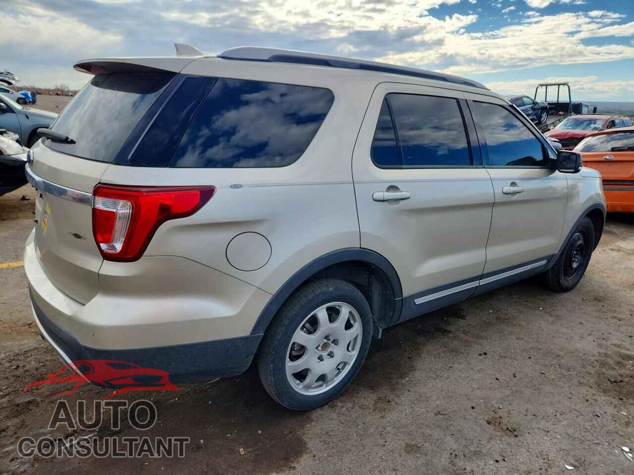 FORD EXPLORER 2017 - 1FM5K7D80HGA42997