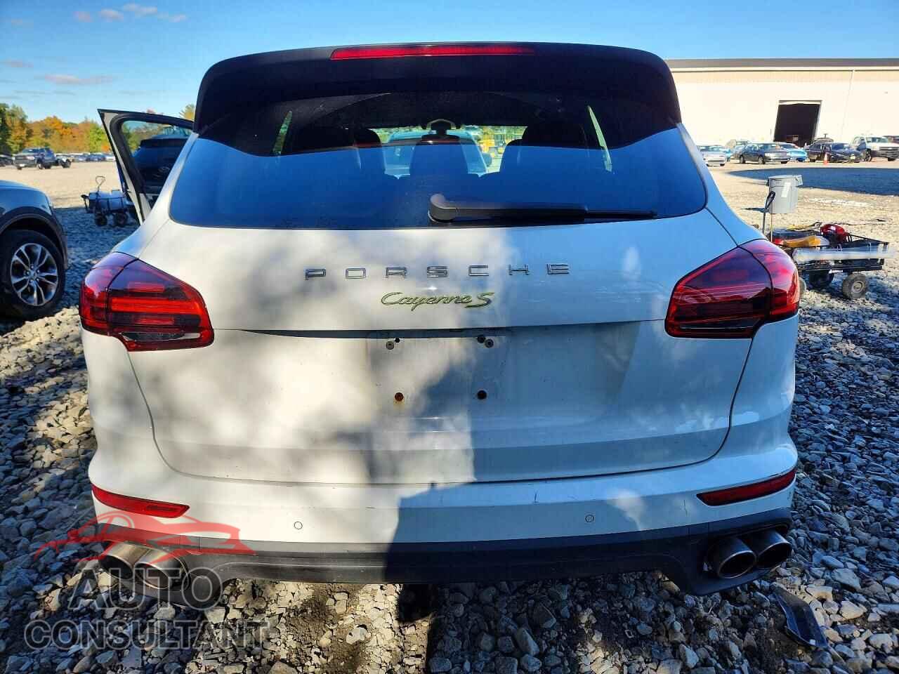 PORSCHE CAYENNE 2017 - WP1AE2A26HLA71214