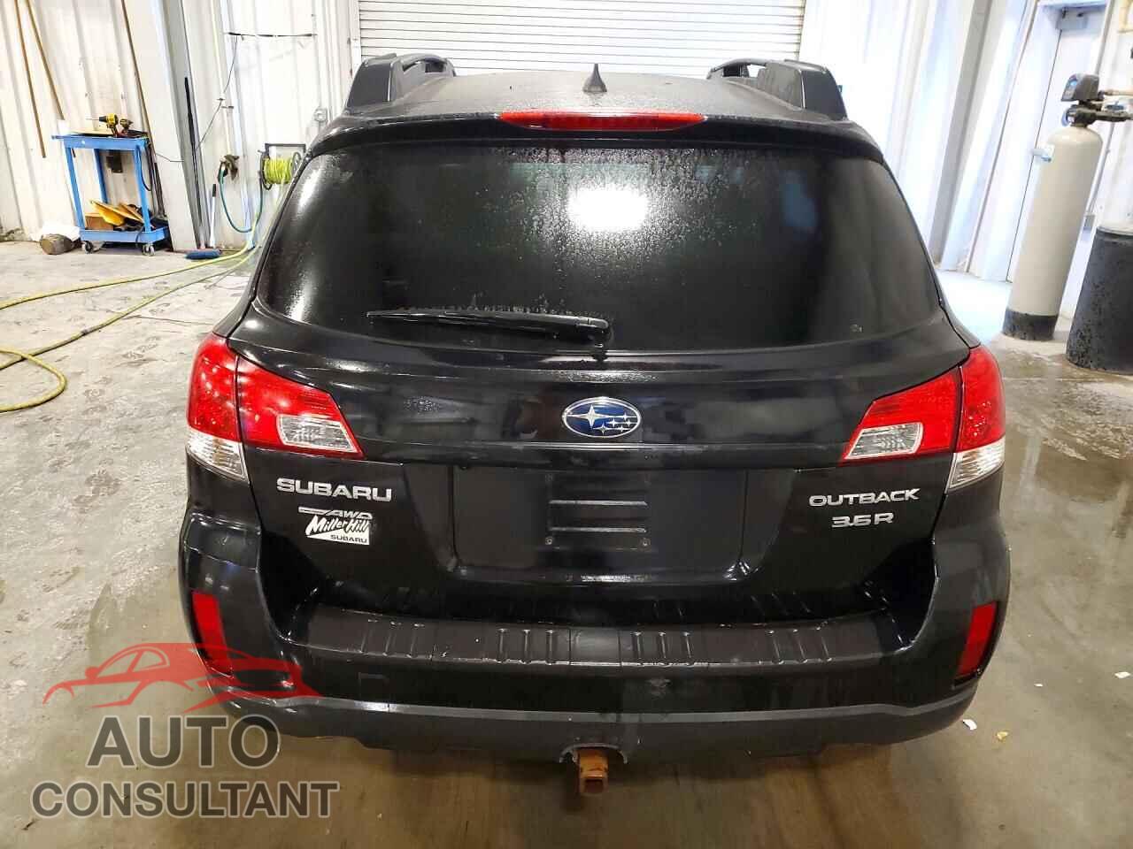 SUBARU OUTBACK 2011 - 4S4BREKC6B2312619