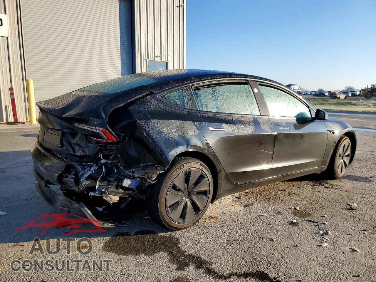 TESLA MODEL 3 2026 - 5YJ3E1EA9TF131956