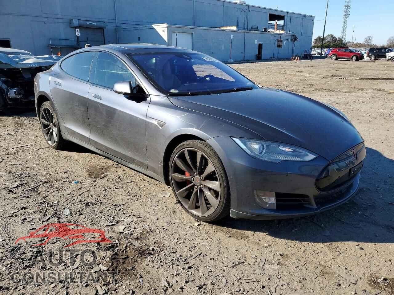 TESLA MODEL S 2016 - 5YJSA1E47GF131672