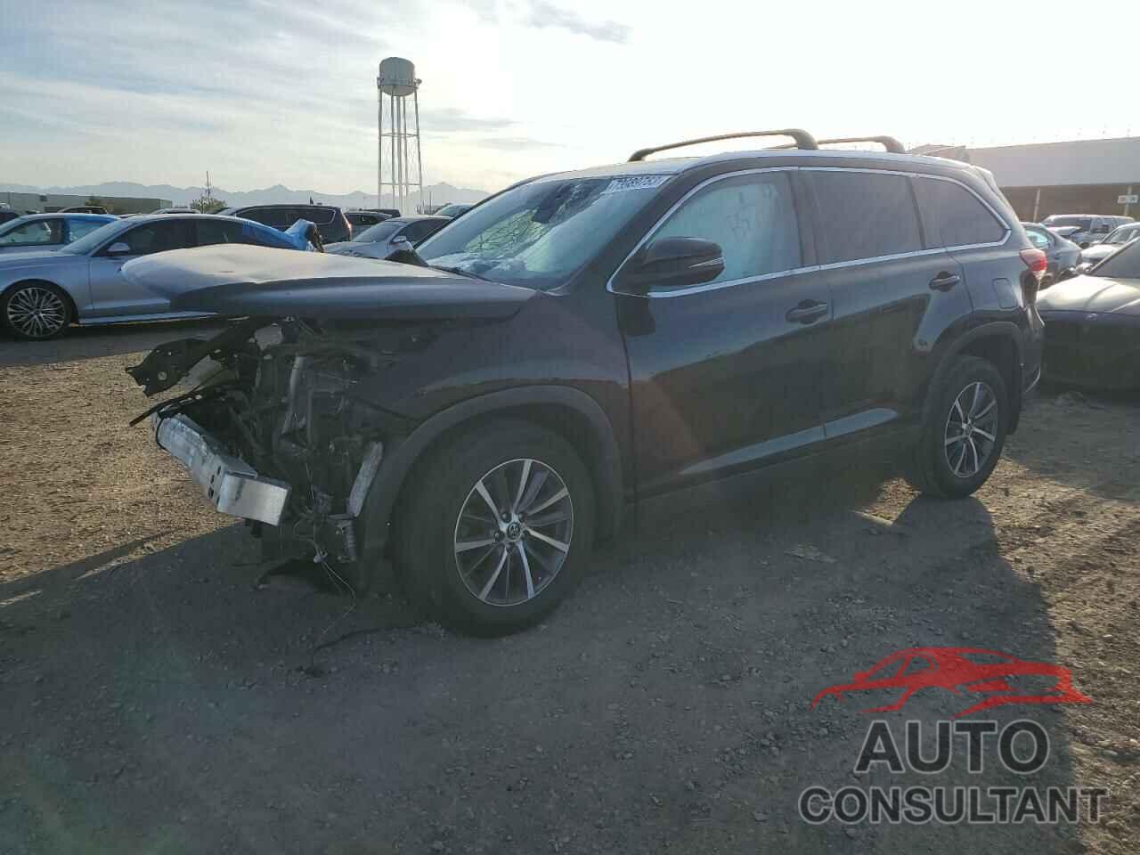 TOYOTA HIGHLANDER 2019 - 5TDKZRFH0KS550699