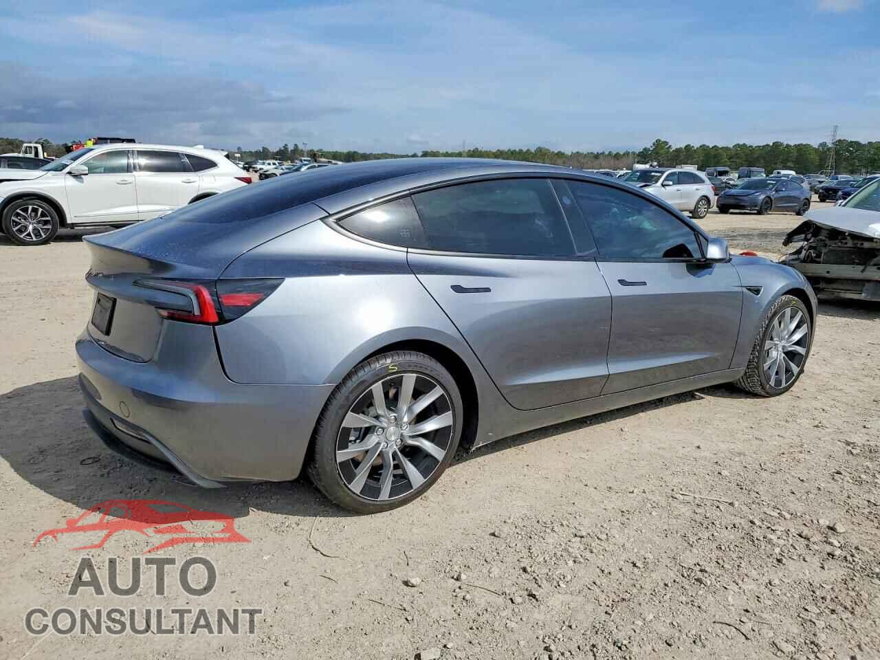 TESLA MODEL 3 2024 - 5YJ3E1EA9RF862198