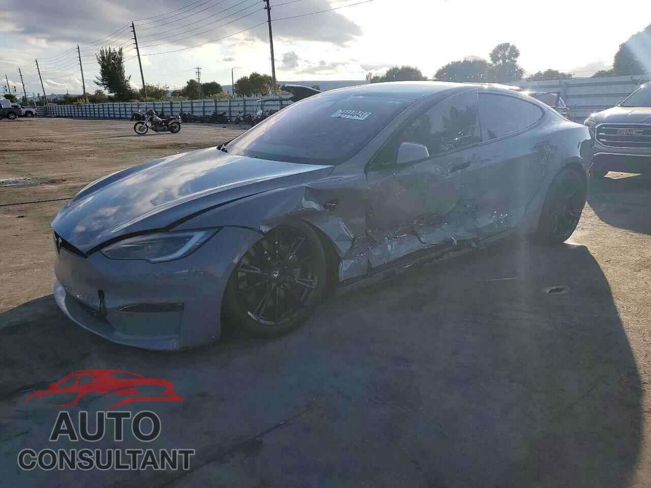 TESLA MODEL S 2022 - 5YJSA1E59NF490141