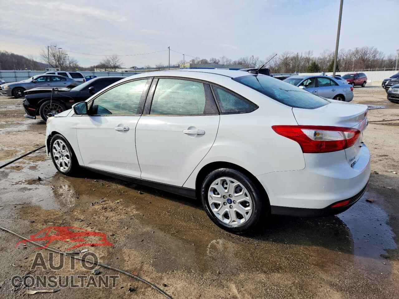 FORD FOCUS 2012 - 1FAHP3F24CL233154