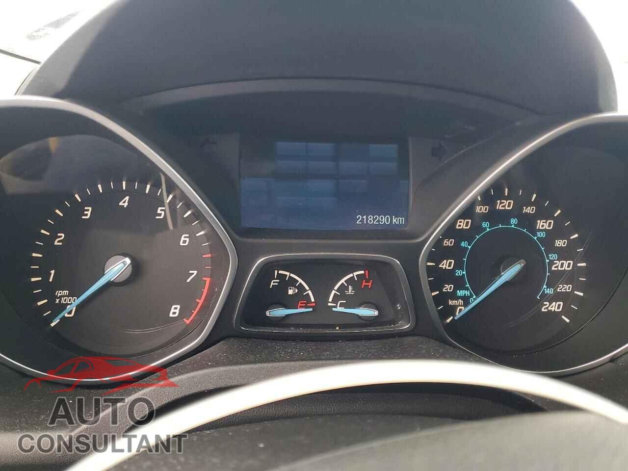 FORD ESCAPE 2015 - 1FMCU9GX2FUB75615