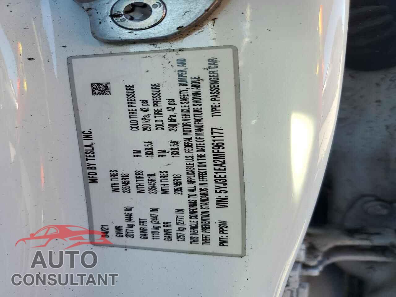 TESLA MODEL 3 2021 - 5YJ3E1EA2MF961177