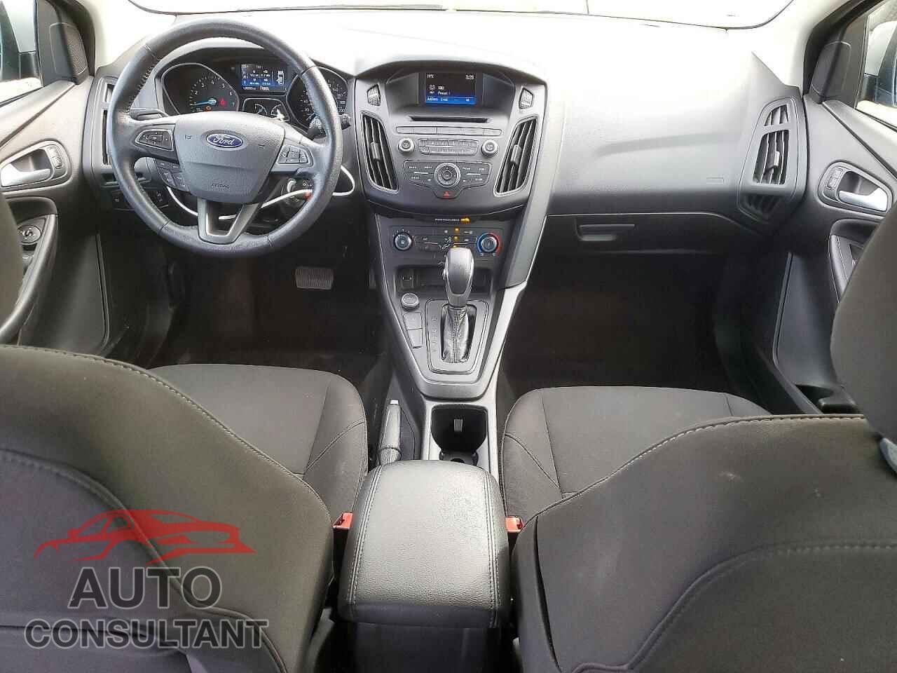 FORD FOCUS 2017 - 1FADP3K23HL239958