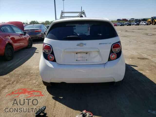 CHEVROLET SONIC 2016 - 1G1JC6SHXG4161095