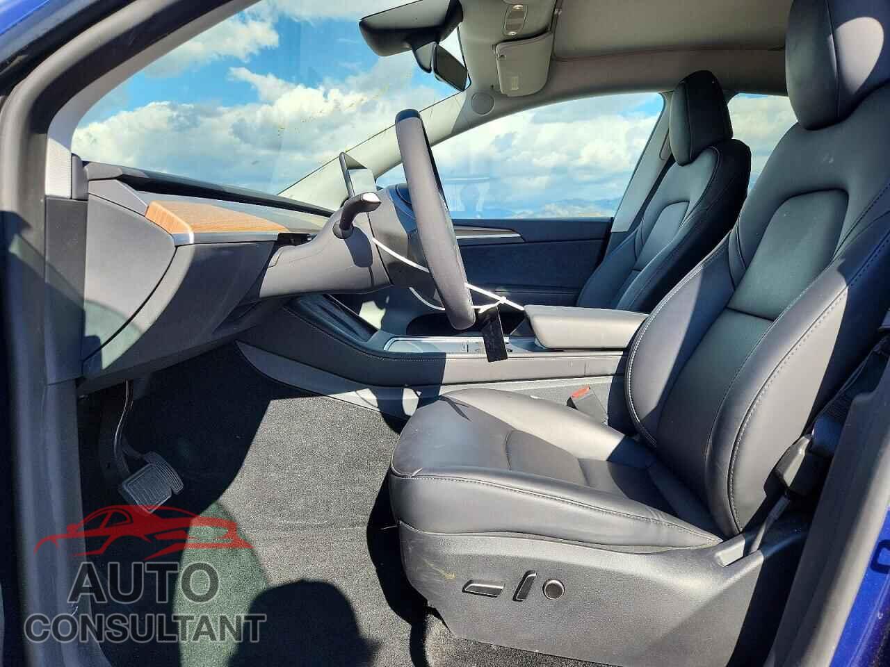 TESLA MODEL Y 2023 - 7SAYGDEEXPF867866