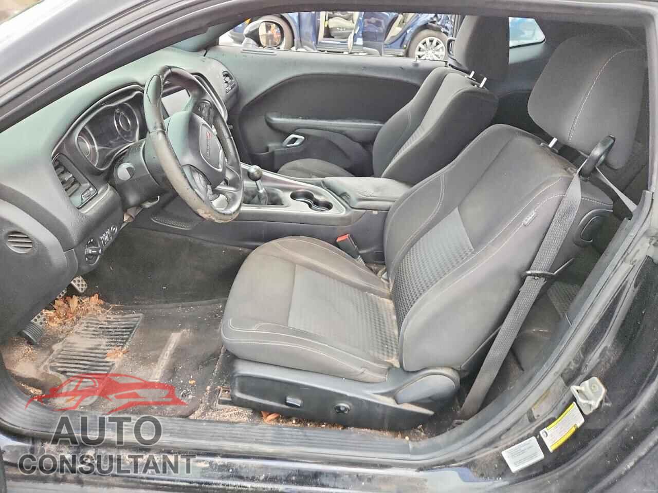 DODGE CHALLENGER 2015 - 2C3CDZAT9FH717777