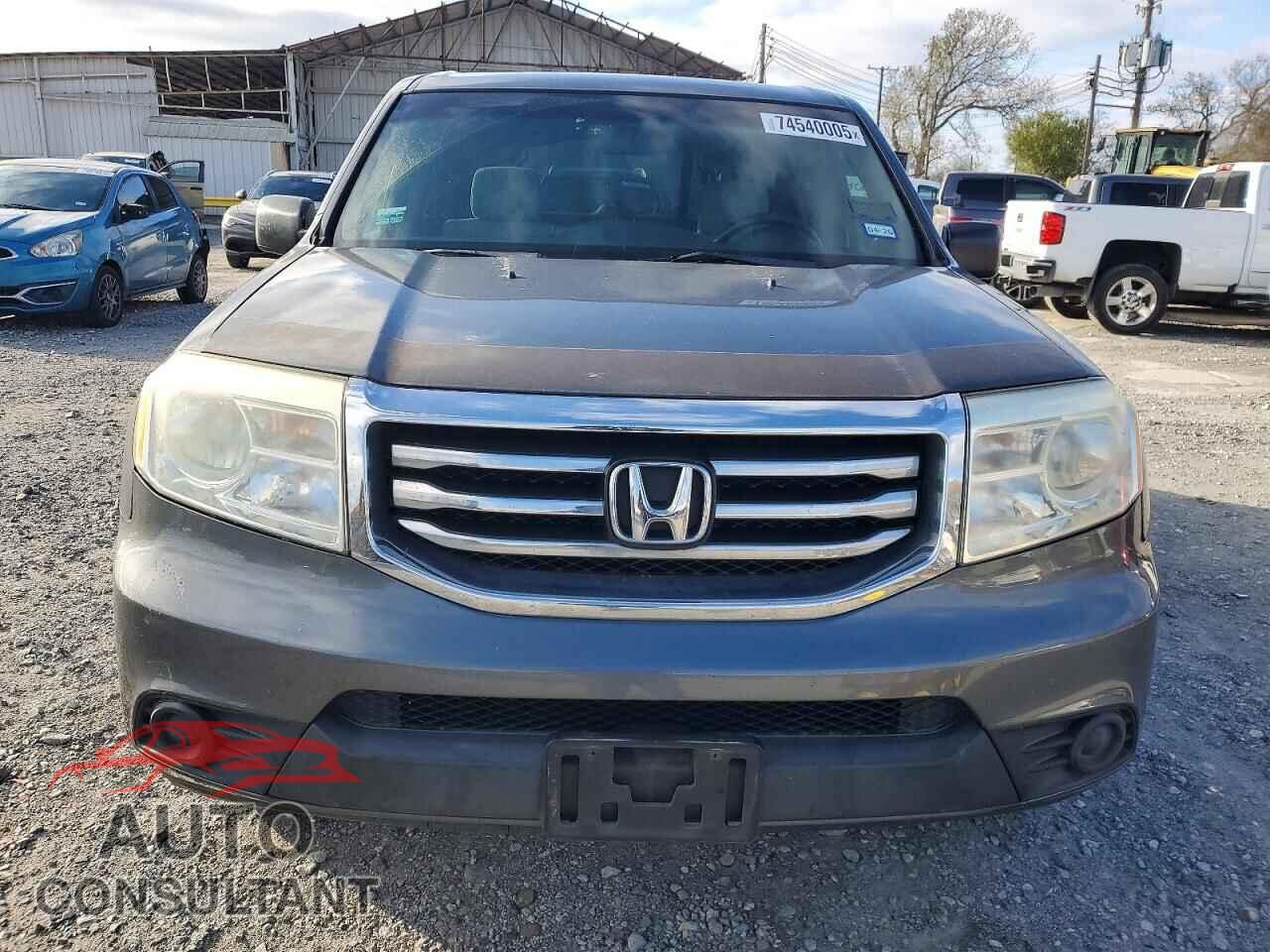 HONDA PILOT 2013 - 5FNYF4H2XDB015448