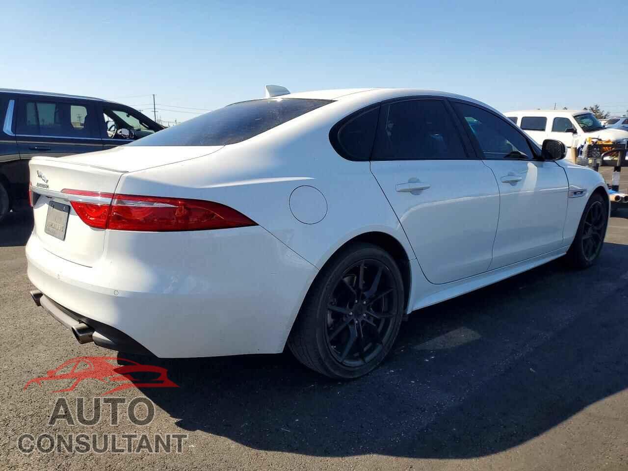 JAGUAR XF 2016 - SAJBF4BV5GCY13402