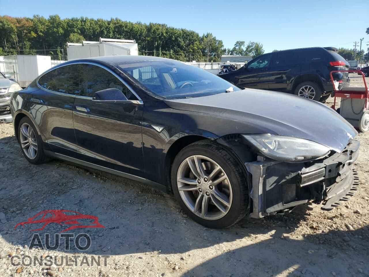 TESLA MODEL S 2014 - 5YJSA1H10EFP51648