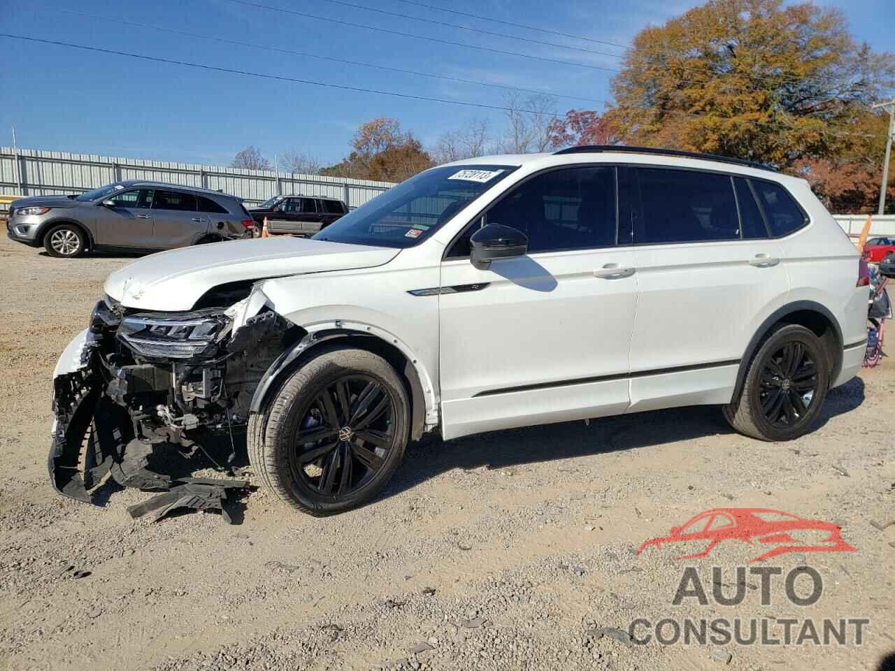 VOLKSWAGEN TIGUAN 2022 - 3VV8B7AXXNM083900