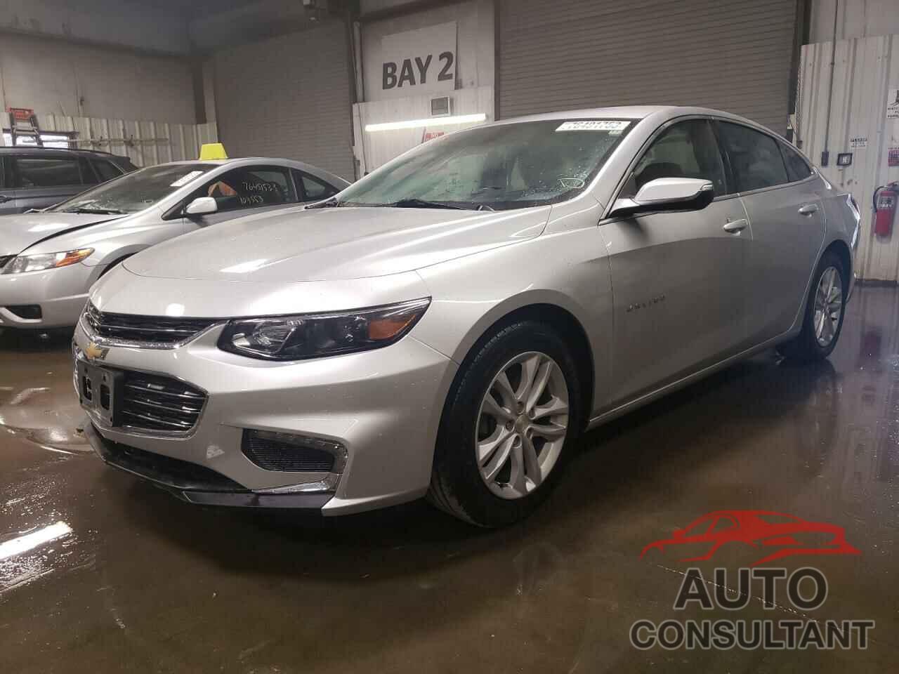 CHEVROLET MALIBU 2018 - 1G1ZD5ST4JF182616