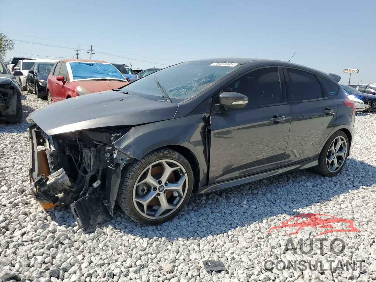 FORD FOCUS 2017 - 1FADP3L95HL257907