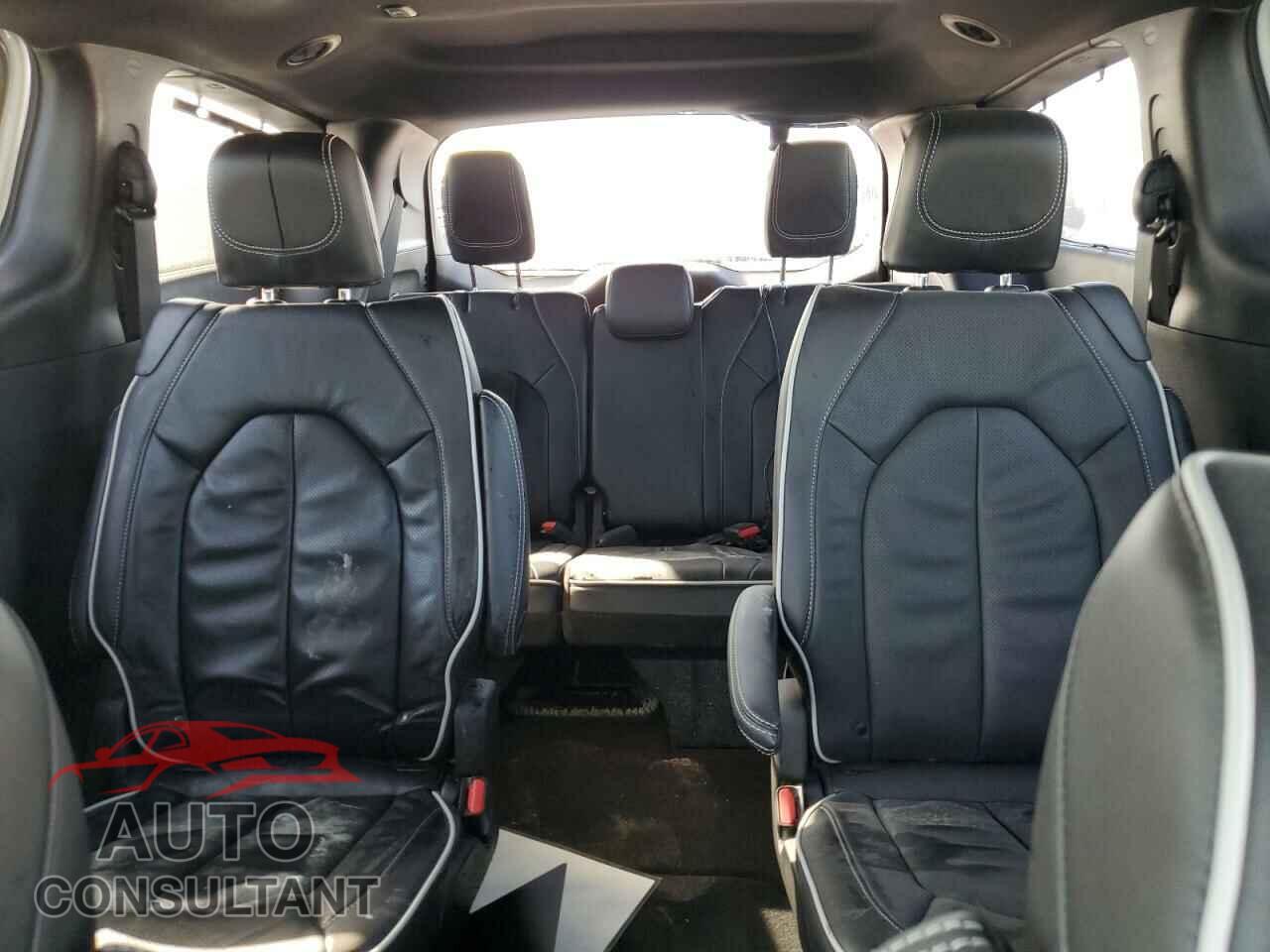 CHRYSLER PACIFICA 2023 - 2C4RC1GG4PR630210