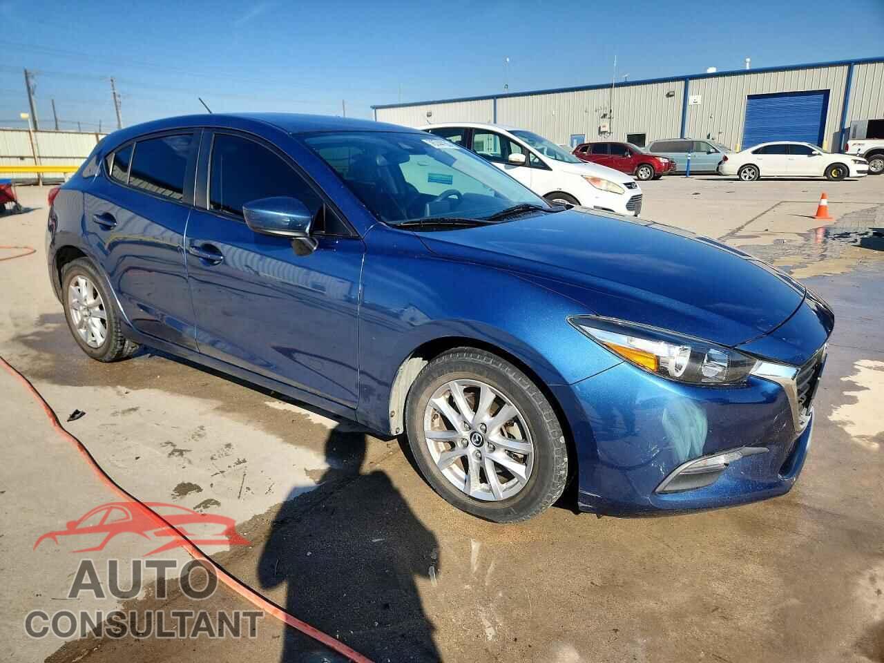 MAZDA 3 2018 - 3MZBN1K71JM265922