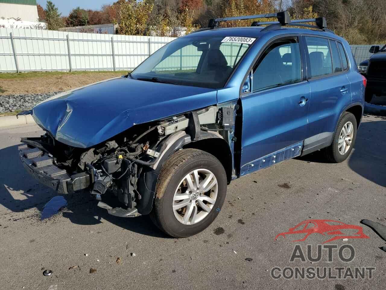 VOLKSWAGEN TIGUAN 2017 - WVGAV7AX5HK028771