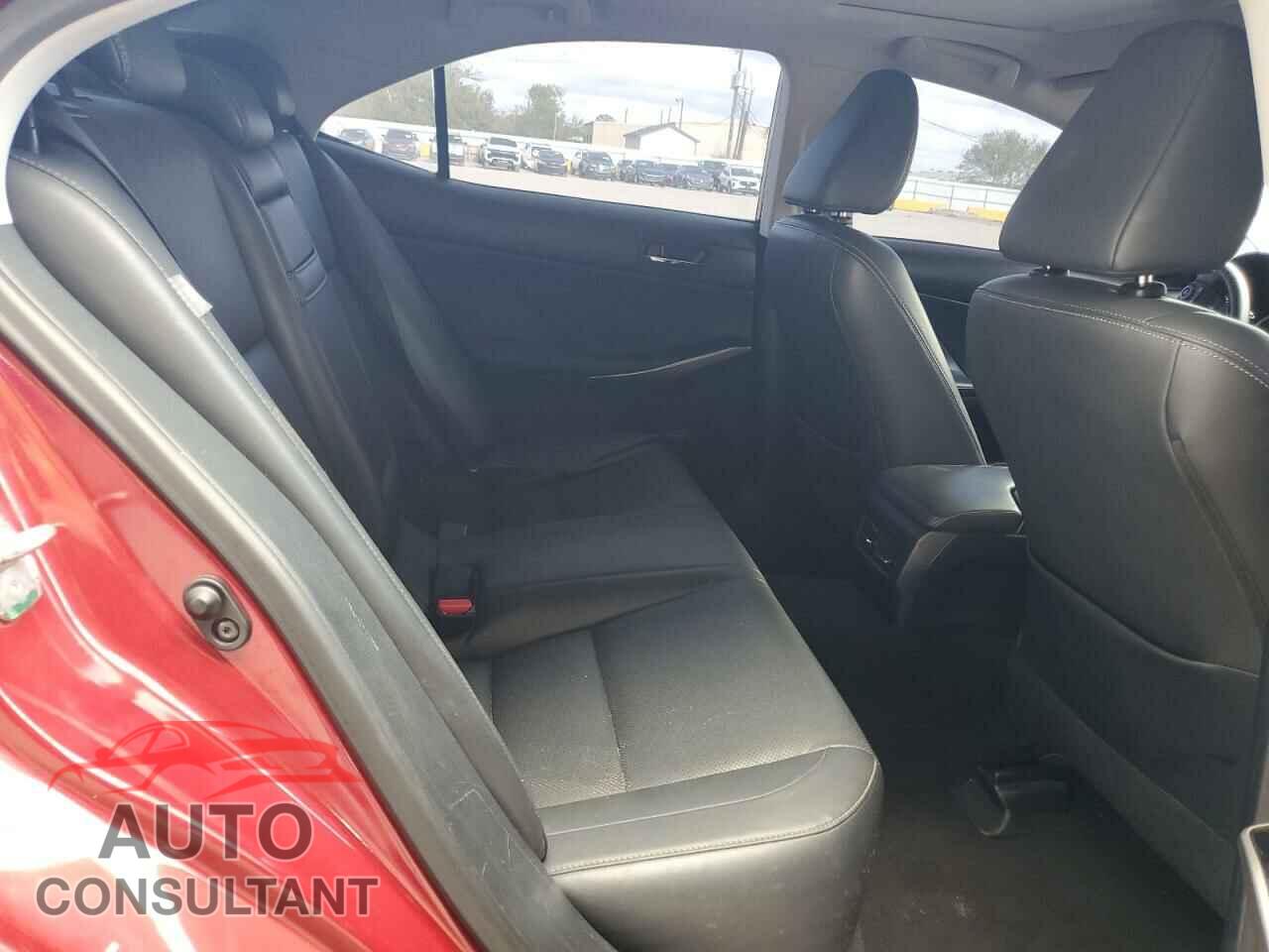 LEXUS IS 2015 - JTHBF1D28F5043620