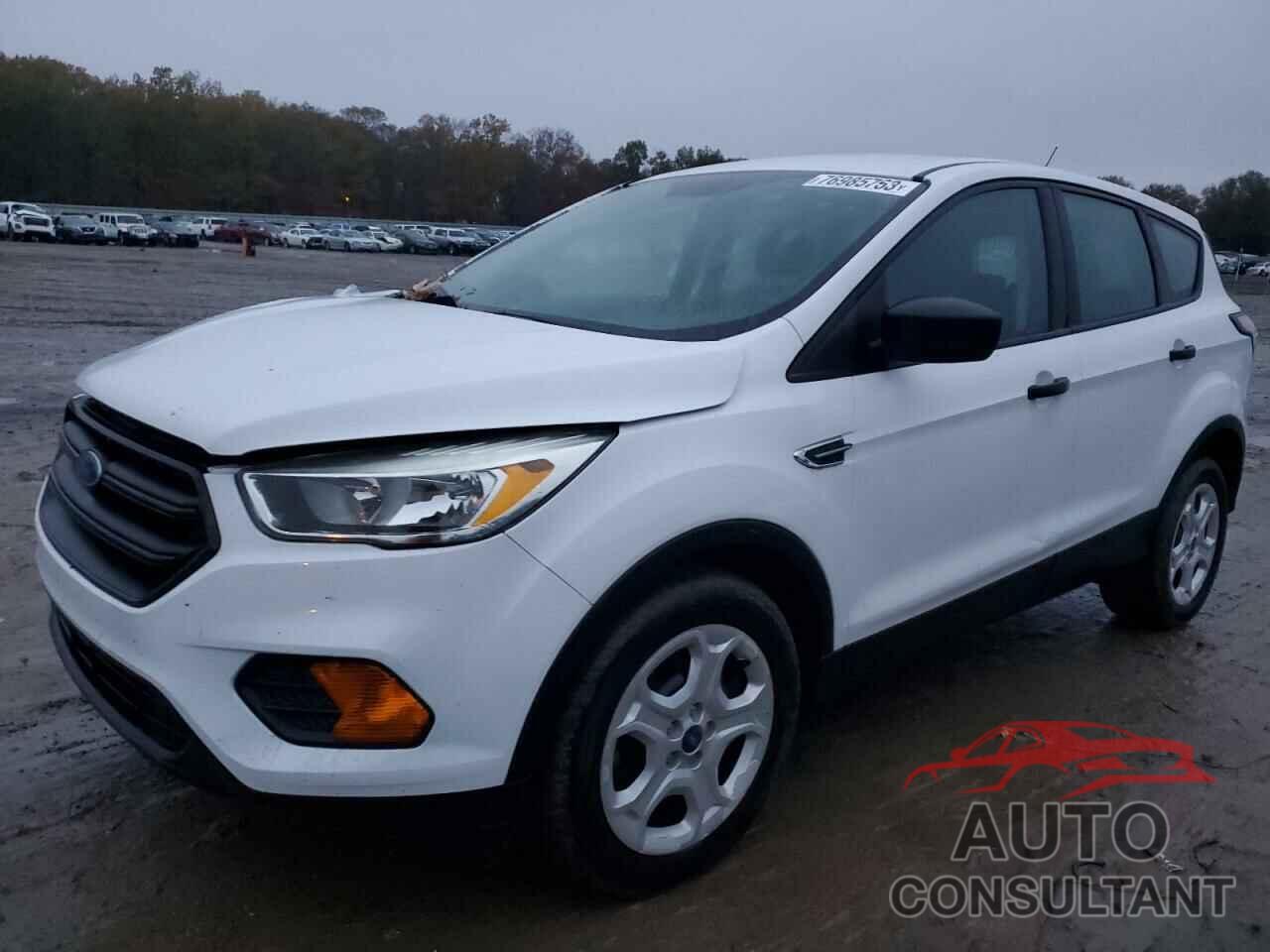 FORD ESCAPE 2017 - 1FMCU0F71HUB96097