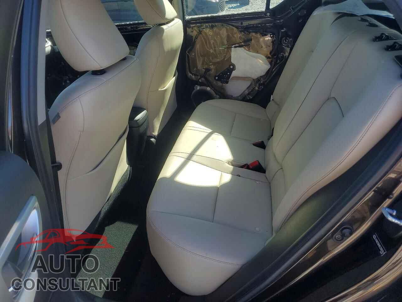 LEXUS CT 200 2012 - JTHKD5BH8C2082967