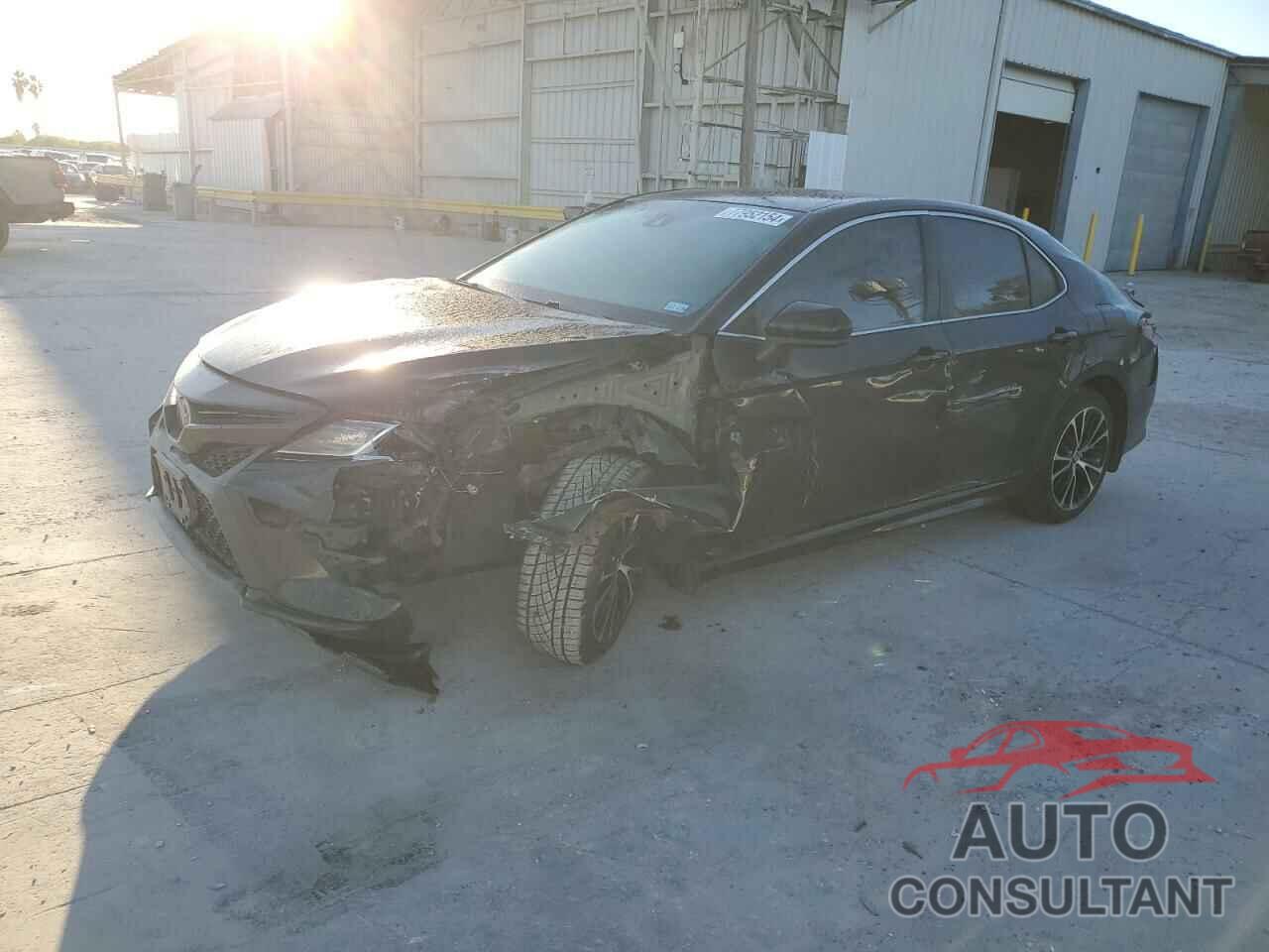 TOYOTA CAMRY 2018 - JTNB11HK5J3070784