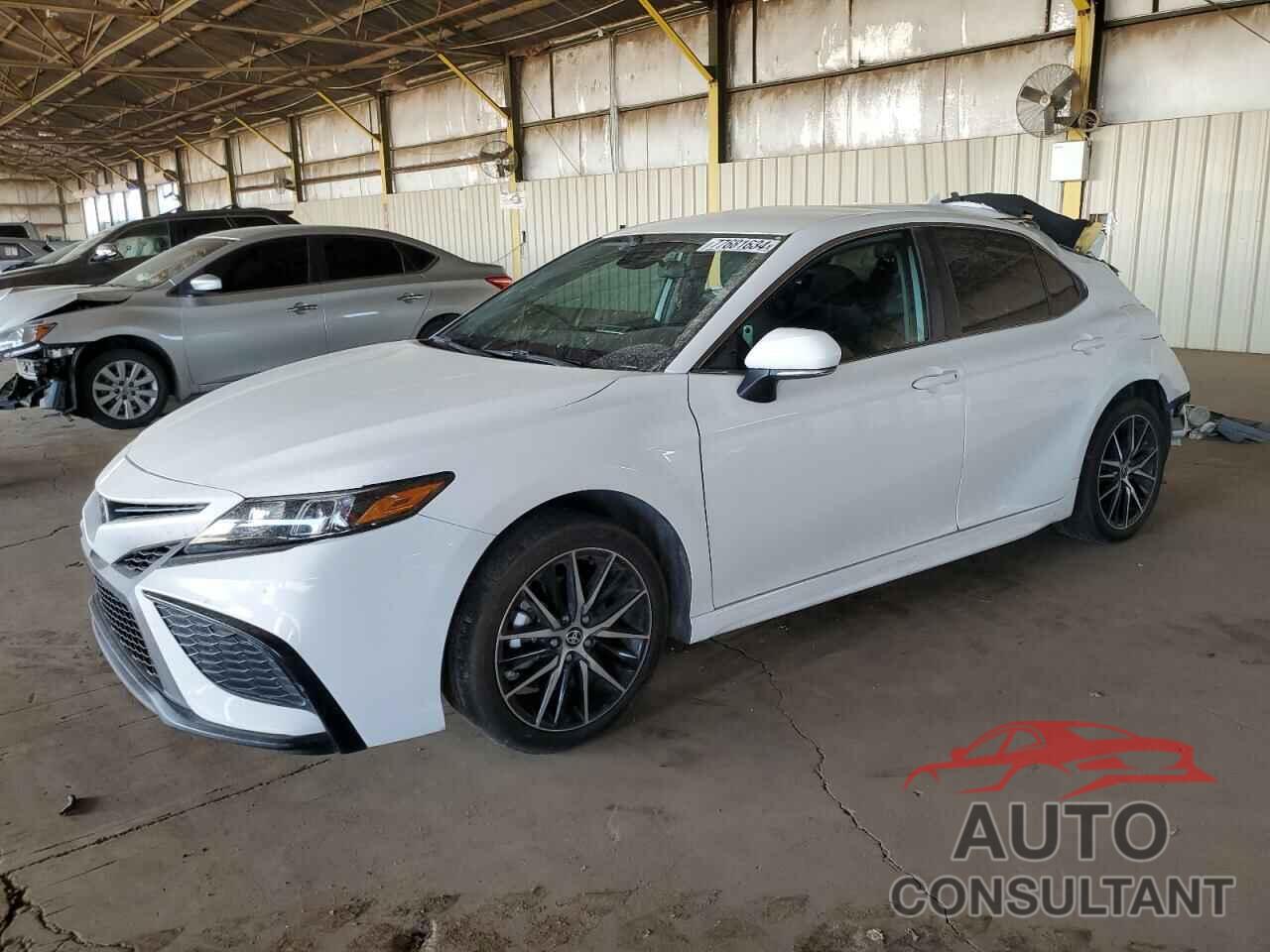 TOYOTA CAMRY 2023 - 4T1G11AK3PU759600