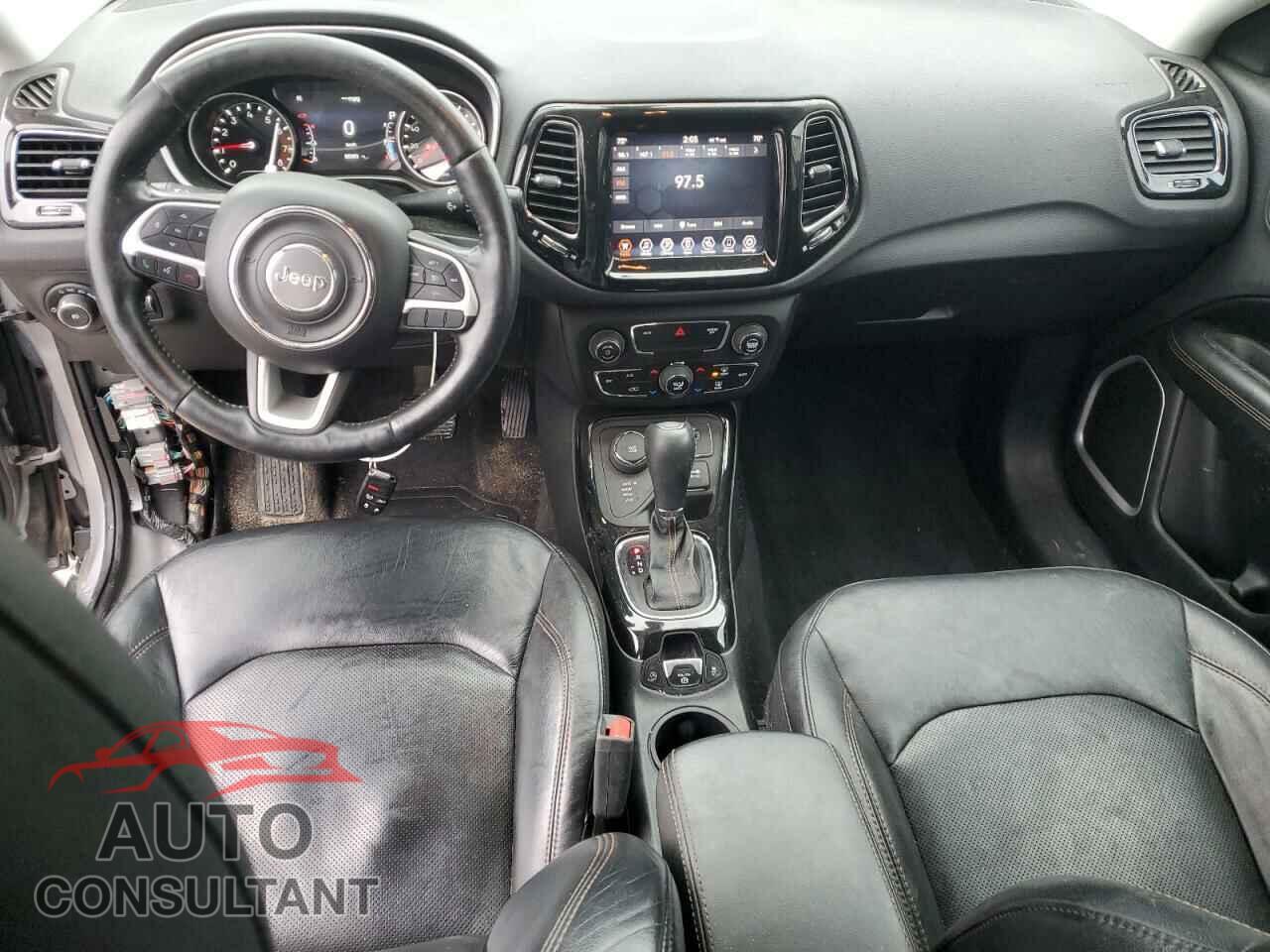 JEEP COMPASS 2018 - 3C4NJDCBXJT192104