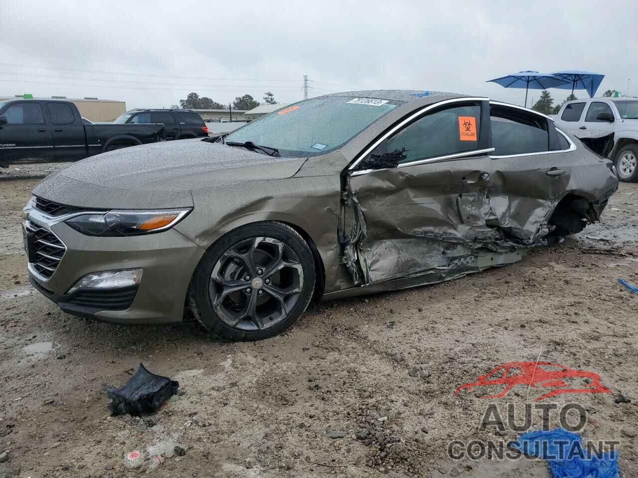 CHEVROLET MALIBU 2020 - 1G1ZD5ST8LF104682