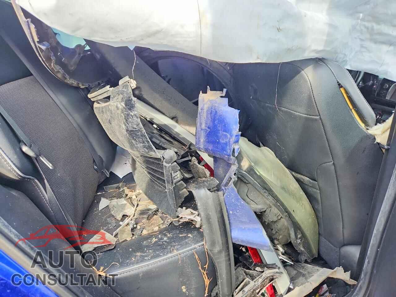 TOYOTA COROLLA 2015 - 2T1BURHEXFC334777