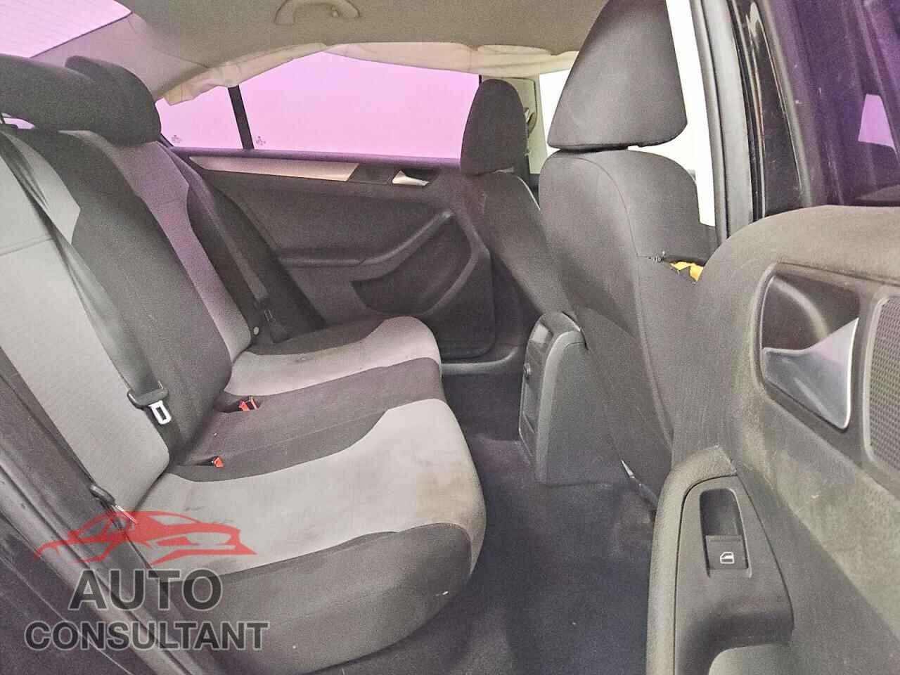 VOLKSWAGEN JETTA 2017 - 3VW2B7AJ5HM219593