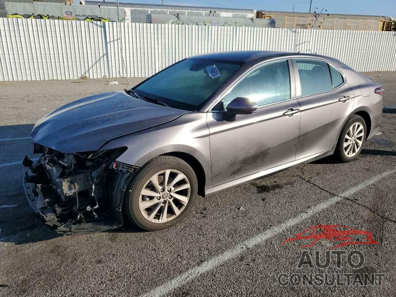 TOYOTA CAMRY 2022 - 4T1C11AK1NU621565