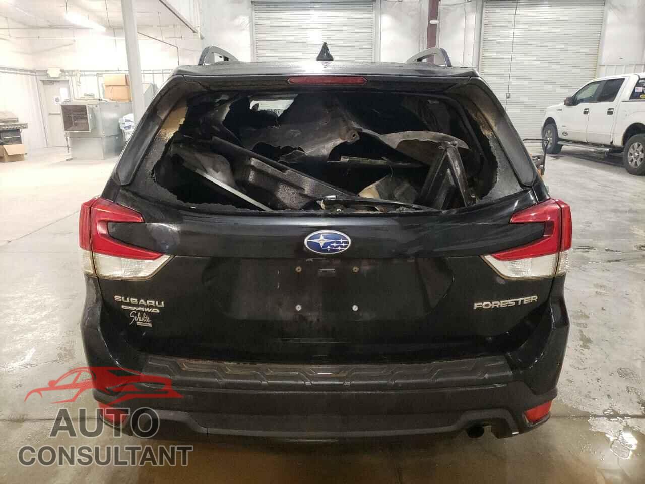 SUBARU FORESTER 2019 - JF2SKAEC6KH463908