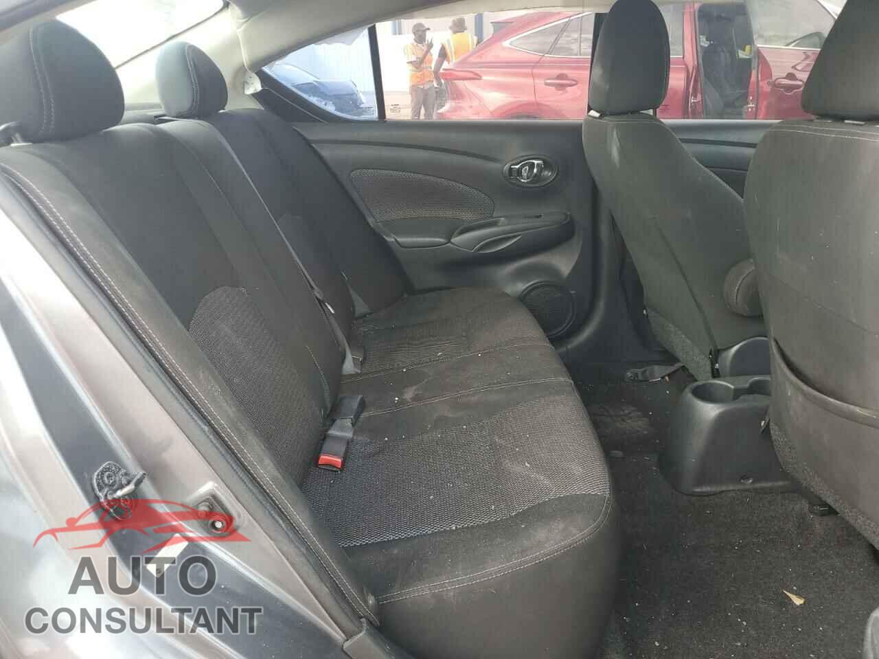 NISSAN VERSA 2019 - 3N1CN7AP2KL856427