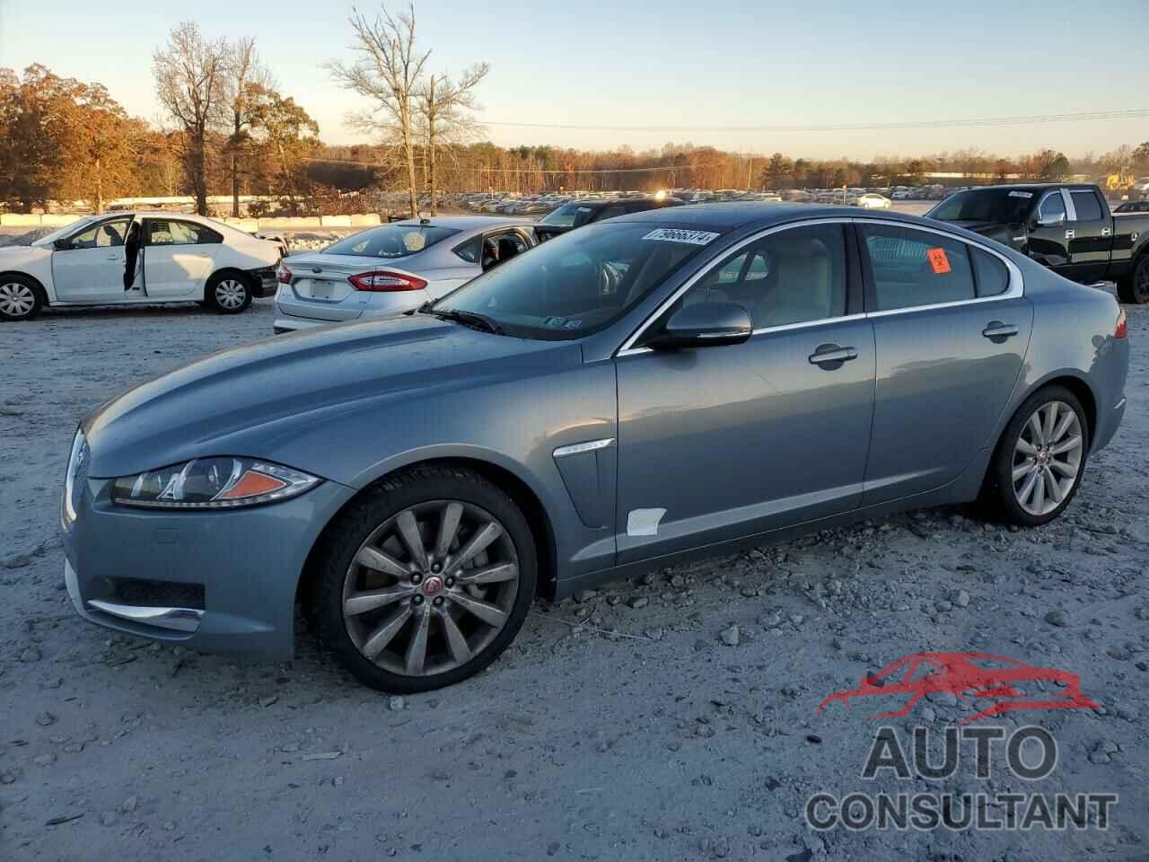 JAGUAR XF 2014 - SAJWJ0EF8E8U17476