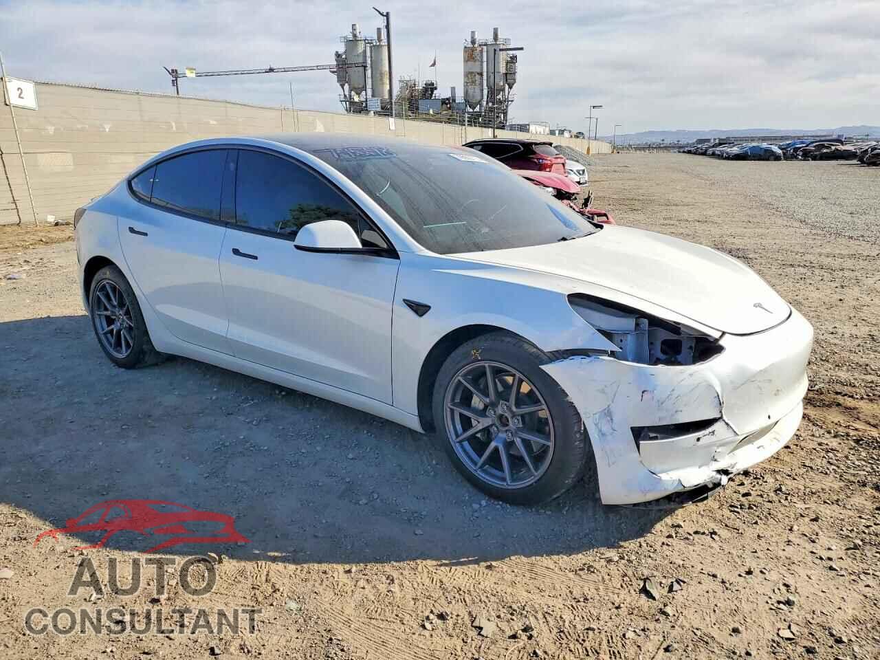 TESLA MODEL 3 2021 - 5YJ3E1EB0MF903402