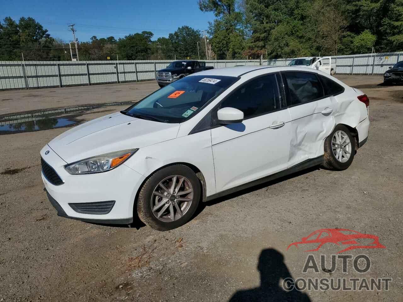 FORD FOCUS 2018 - 1FADP3F21JL311868