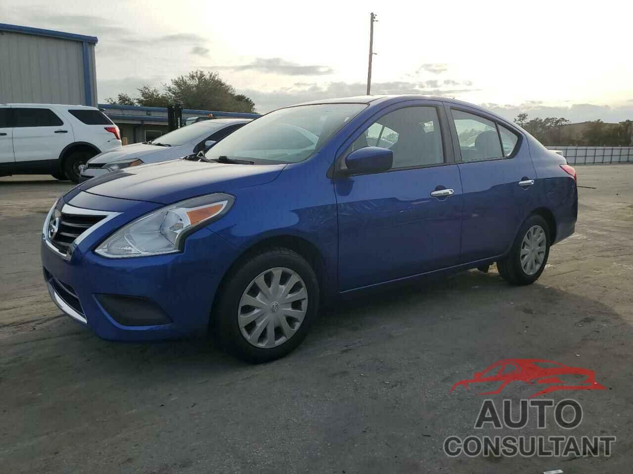 NISSAN VERSA 2017 - 3N1CN7AP8HL846493