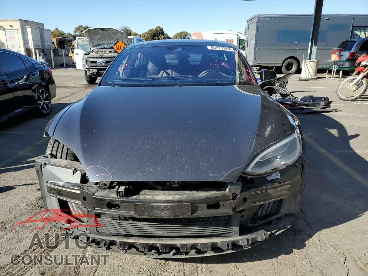 TESLA MODEL S 2016 - 5YJSA1E28GF152822