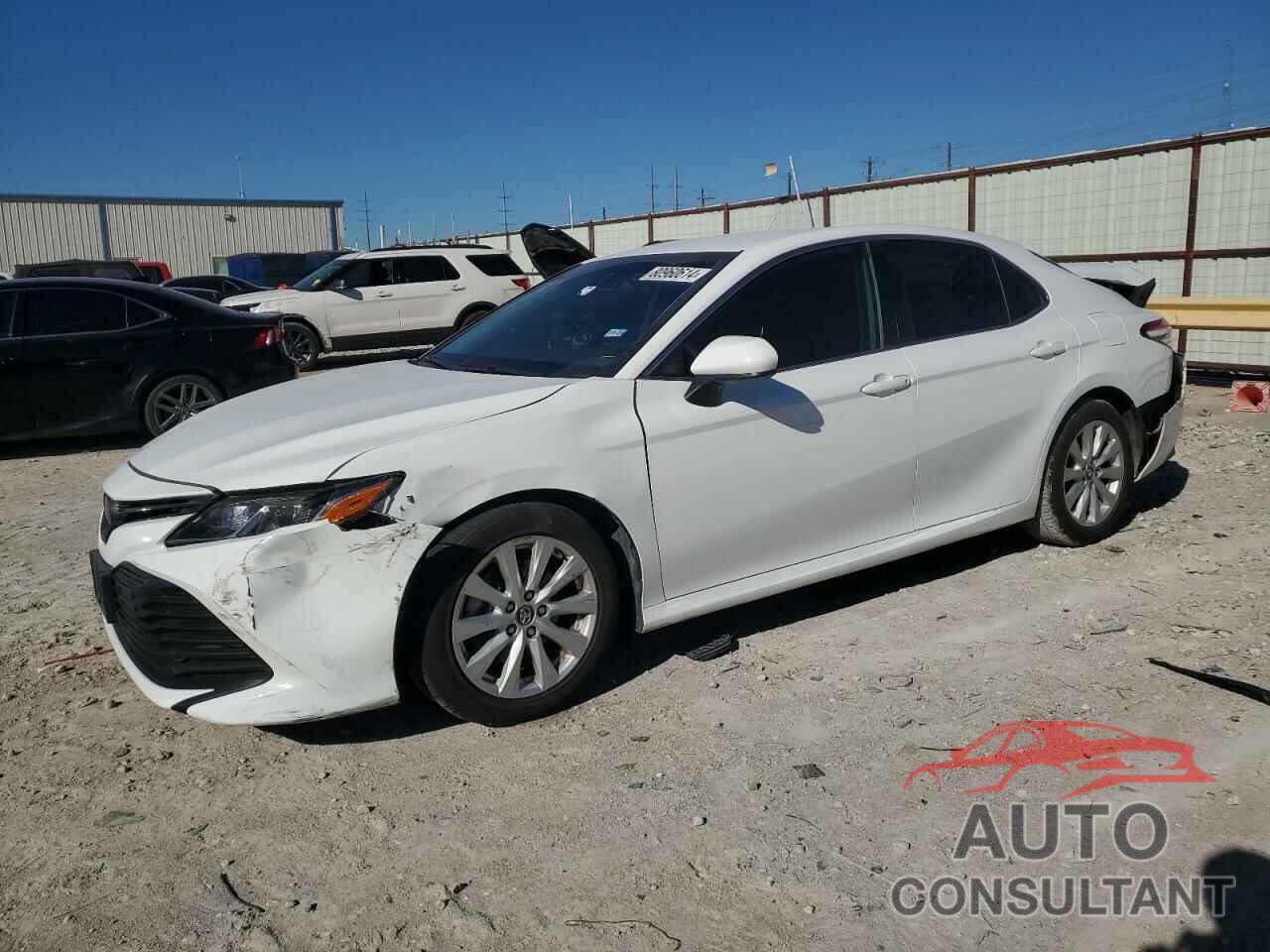 TOYOTA CAMRY 2019 - 4T1B11HK3KU264709