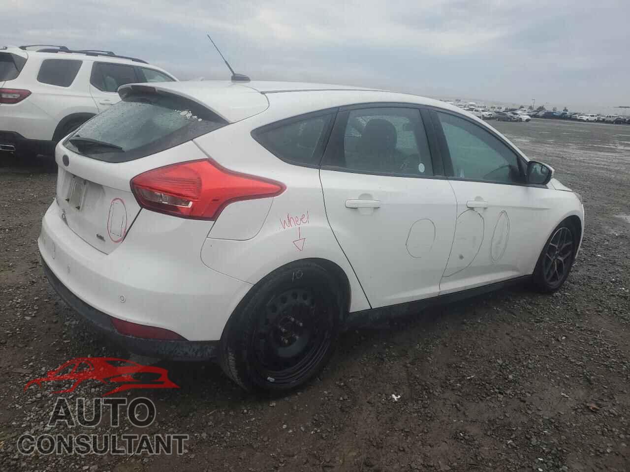 FORD FOCUS 2017 - 1FADP3M2XHL230400