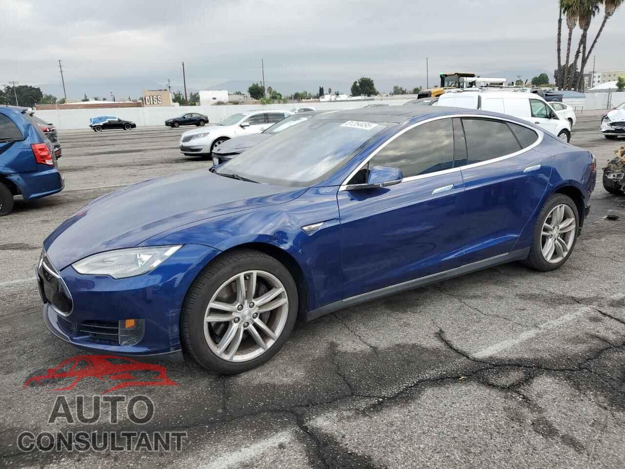 TESLA MODEL S 2015 - 5YJSA1E15FF101817