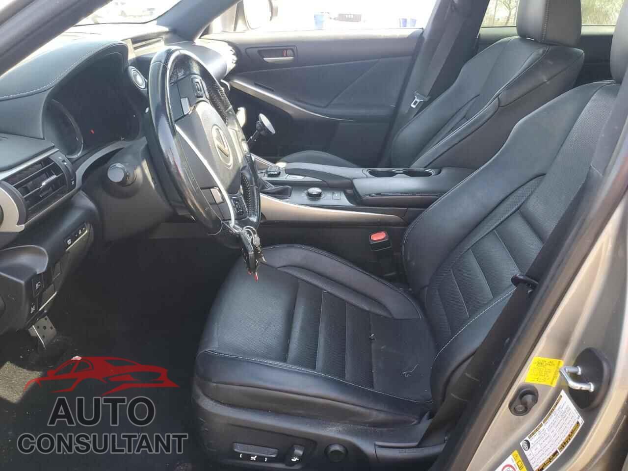 LEXUS IS 2017 - JTHBE1D26H5029107